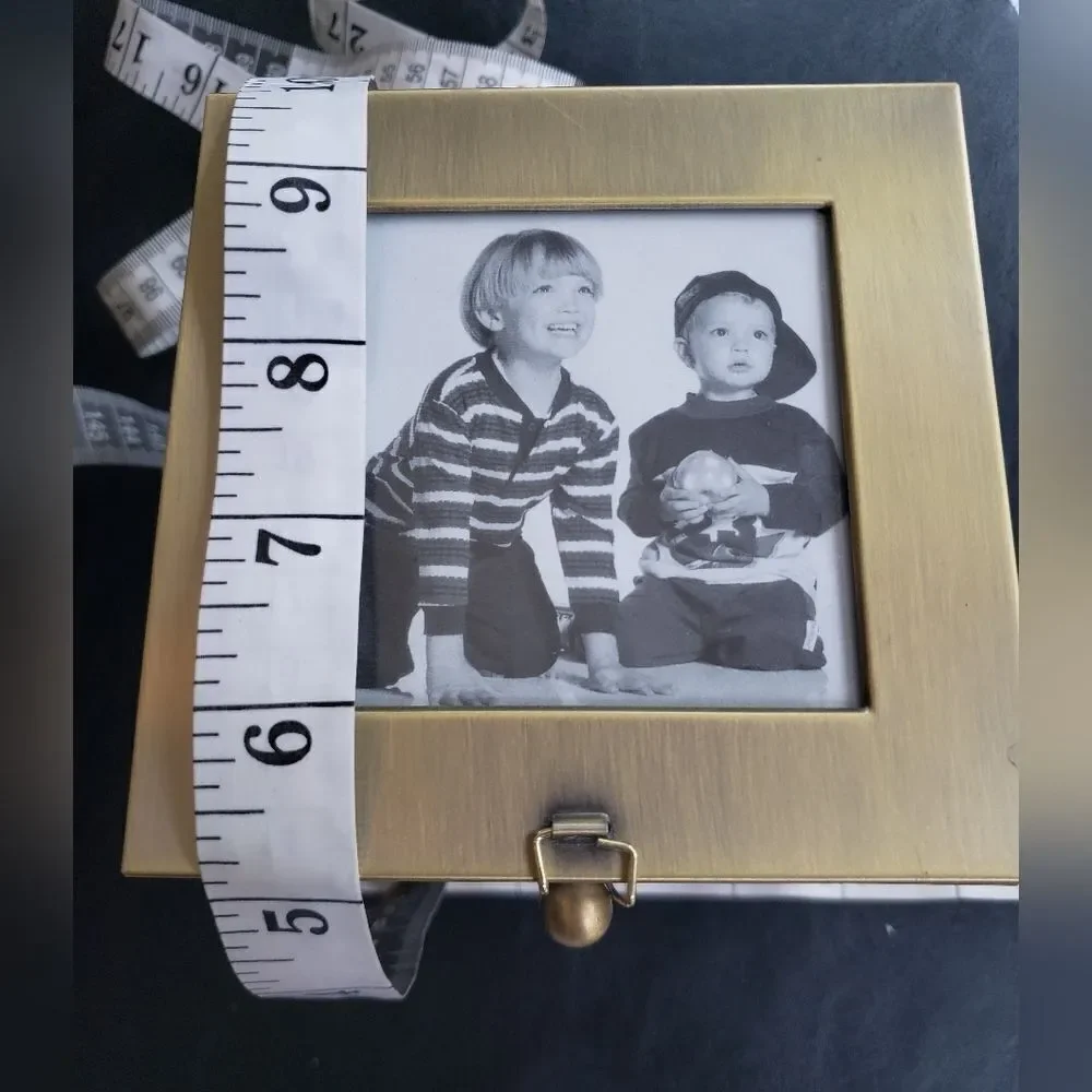 Royal Limited Silver Picture Frame Storage Box (Holds 5 Pictures)